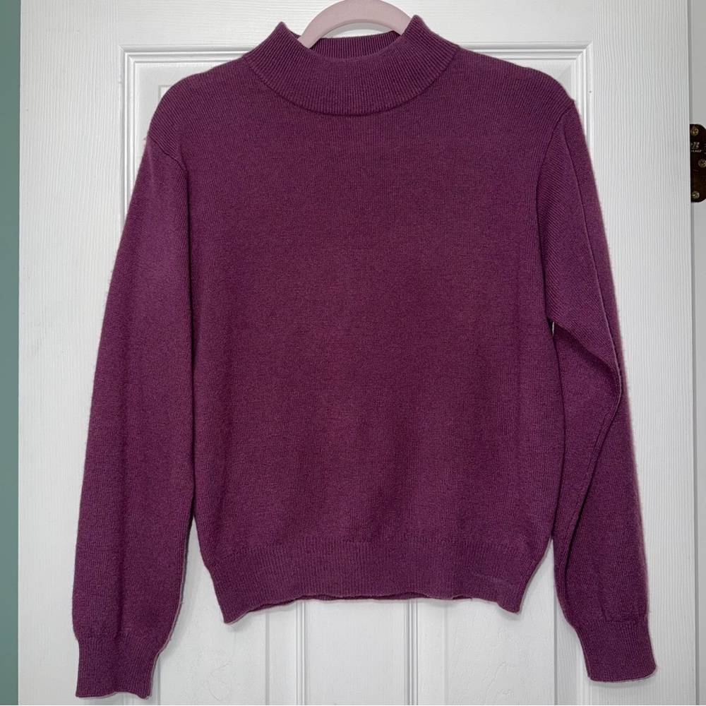 Greyland 100% Cashmere Sweater, Small Flaw